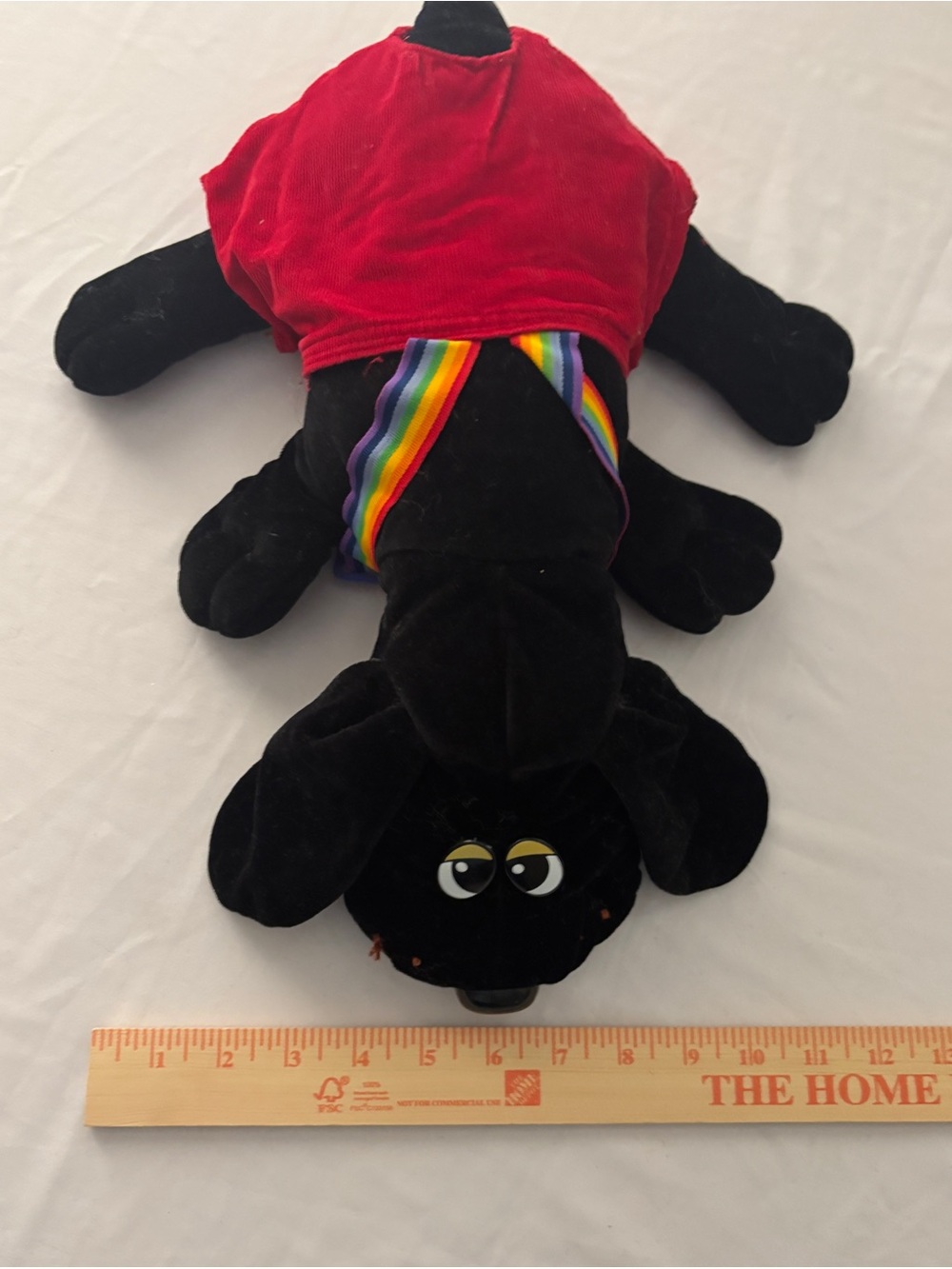 Vintage Pound Puppy 1980’s Black with Red Corduroy Jumper - Picture 9 of 9